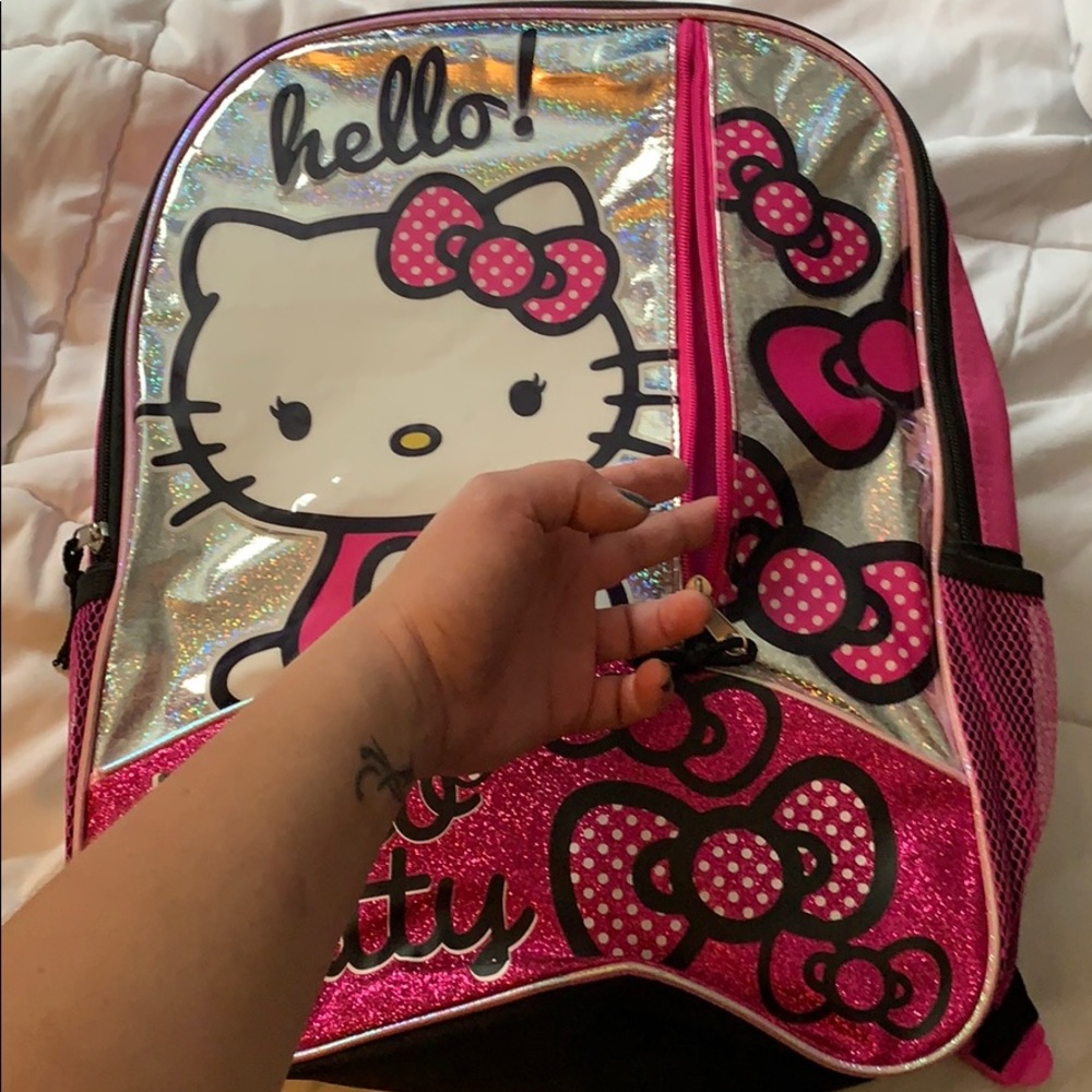 Hello Kitty backpack NEW - Picture 2 of 6